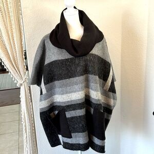 Charming Charlie Pull-Over Cowl Neck Blanket Cape / Wrap ~ Size M/L
